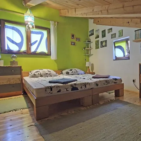 Appartement Nives Garden House Nerezine
