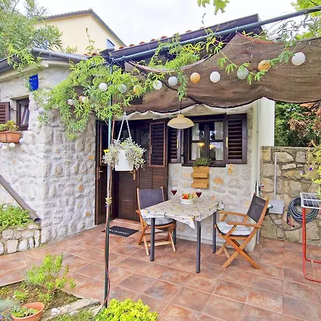 Nives Garden House Nerezine